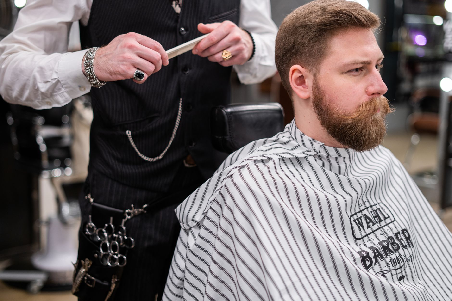 Beard & Eyebrow Transplant Abroad: What Makes These Grafts Different